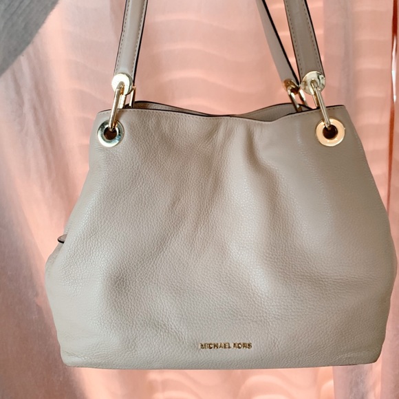 Michael Kors Shoukder Bag - Picture 2 of 6